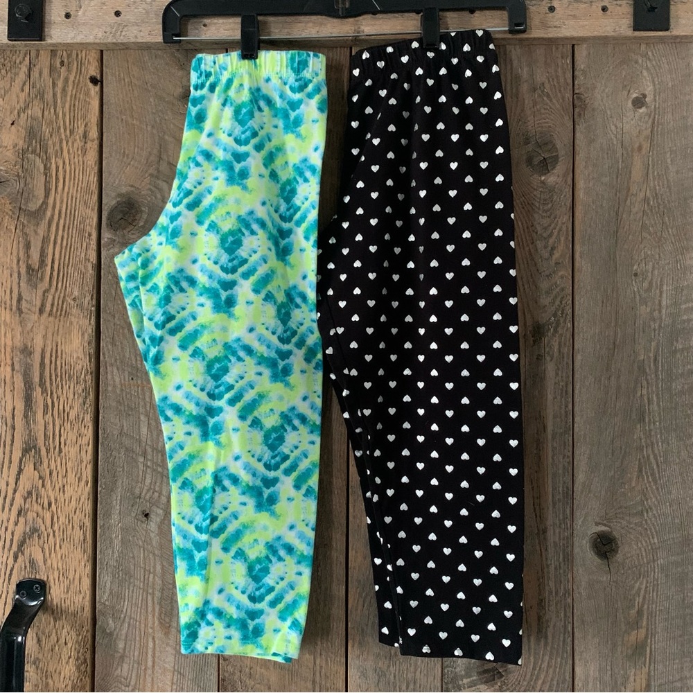 Women’s Junior L 11-13 NO BOUNDARIES Capri Leggings Black Silver Hearts Tie Die